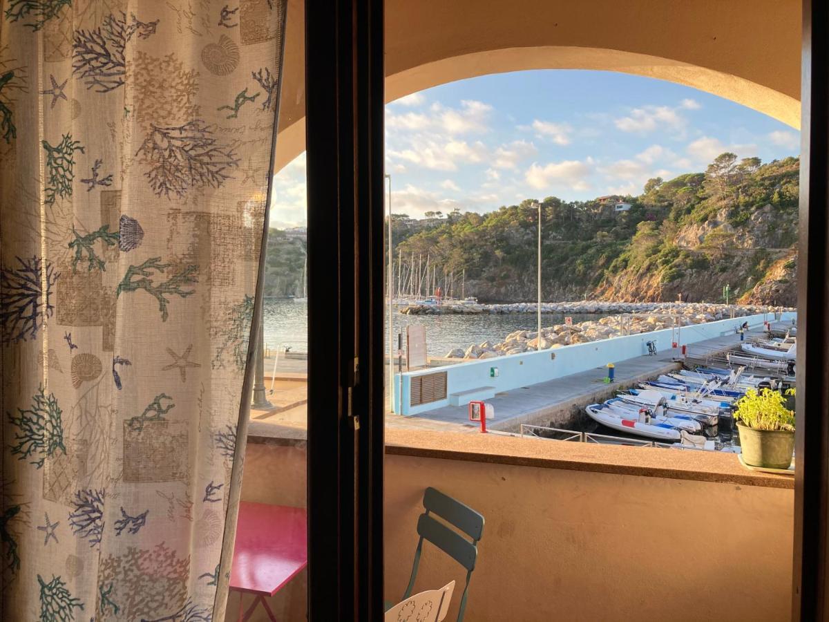 Casa Del Porticciolo Di Ferienhaus Capraia